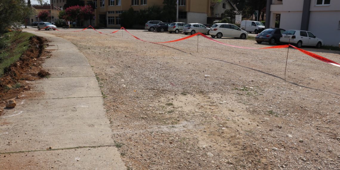 Široki Brijeg: Gradi se parking, kružni tok i nogostupi!