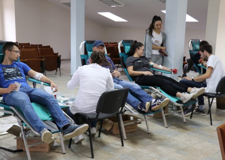 Široki Brijeg: Na Uzarićima prikupljeno 38 doza krvi