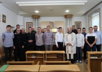 Deset kandidata primljeno u postulaturu Hercegovačke franjevačke provincije