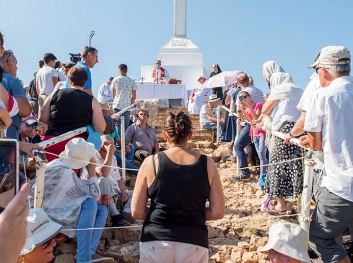 Međugorje: Tisuće župljana i hodočasnika na misi na Križevcu