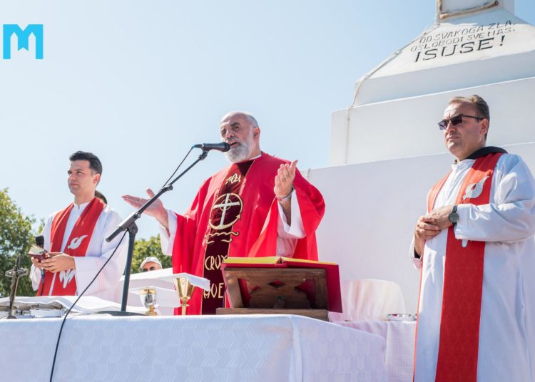 Međugorje: Tisuće župljana i hodočasnika na misi na Križevcu