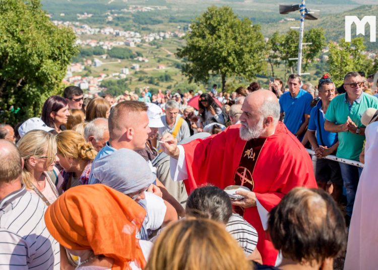 Međugorje: Tisuće župljana i hodočasnika na misi na Križevcu