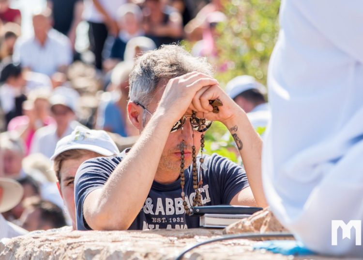Međugorje: Tisuće župljana i hodočasnika na misi na Križevcu