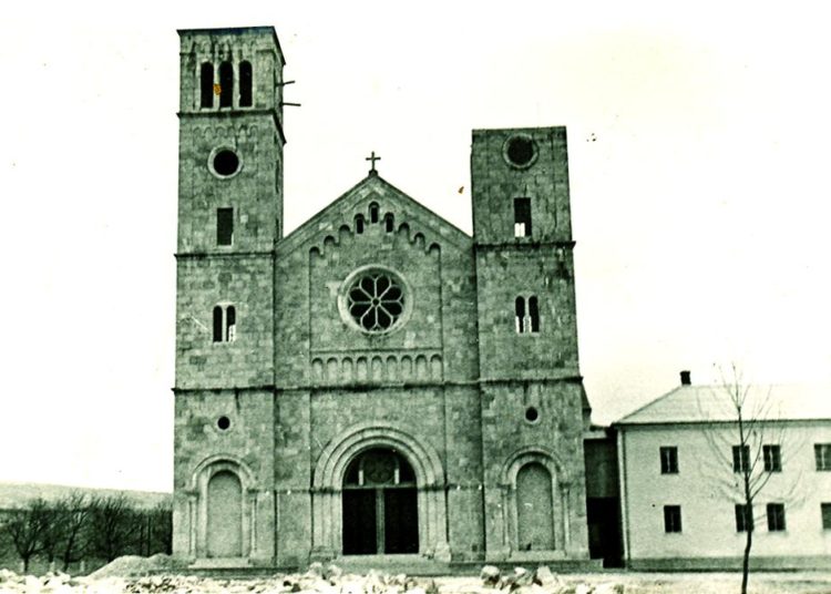 Kulturna baština: Franjevački samostan i crkva Uznesenja Blažene Djevice Marije na Širokom Brijegu