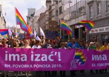 Krenula šetnja “Parade ponosa” u Sarajevu