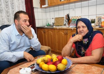 Bošnjački intelektualci traže da se makne crkva iz dvorišta