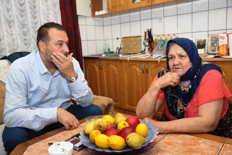 Bošnjački intelektualci traže da se makne crkva iz dvorišta