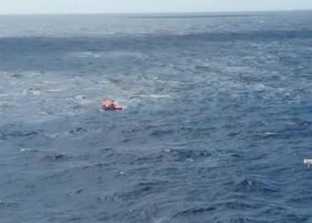 Potonuo francuski brod na kojem je hrvatski kapetan, traga se za preživjelima