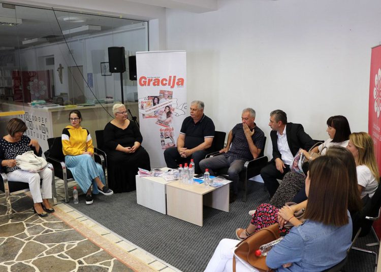Široki Brijeg: Predstavljena nagrada „Snaga izvrsnosti“