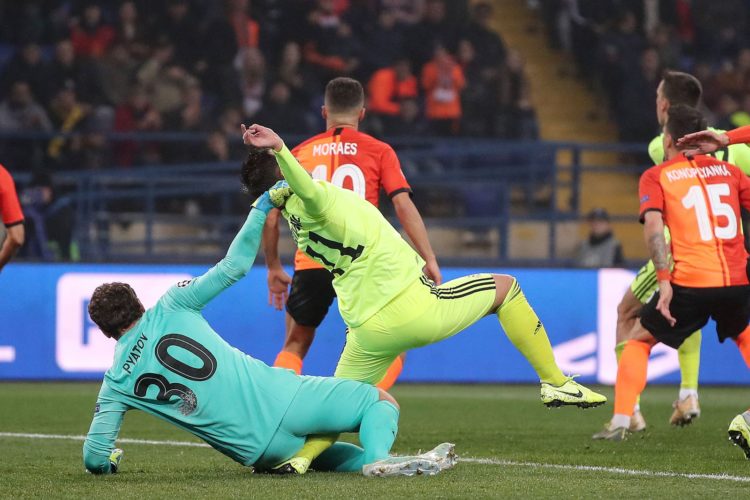 Potez vratara Šahtara postao predmet sprdnje: “Jedan od najnepotrebnijih penala u nogometnoj povijesti”