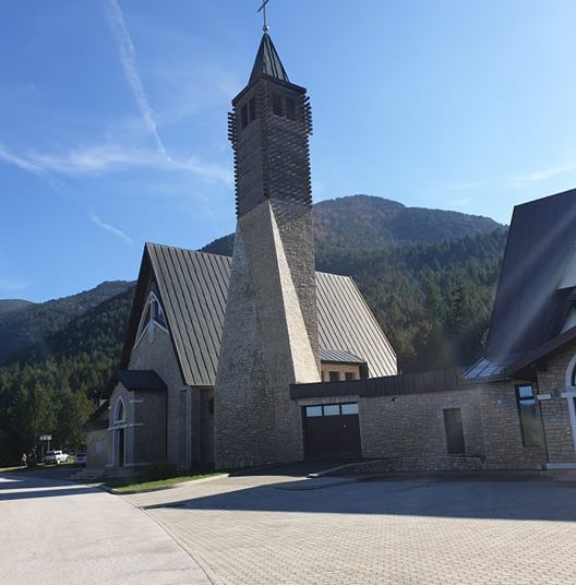 Fotoreportaža s Blidinja: Sunčani dan privukao veliki broj posjetitelja