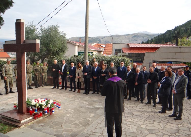 Izaslanstvo Hrvatskog narodnog sabora obilježilo blagdan Svih svetih i Dušni dan