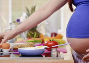 Bez čega vi niste mogle? Hrvatske mame o trudničkim željama za hranom