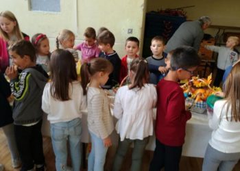 Održani tradicionalni Dani kruha u osnovnim školama u Rakitnu i Viru