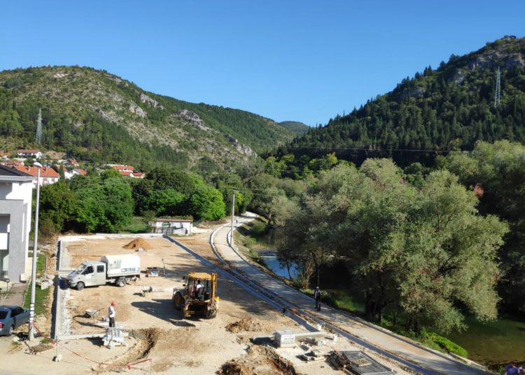 Široki Brijeg: Radovi na parkingu kod Županije i oko Duhanske stanice