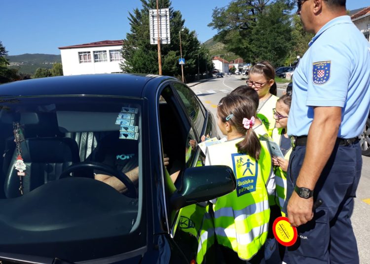Akcija “Sigurno u prometu” na Trnu i Kočerinu (FOTOGALERIJA)