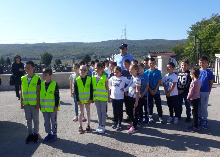 Akcija “Sigurno u prometu” na Trnu i Kočerinu (FOTOGALERIJA)