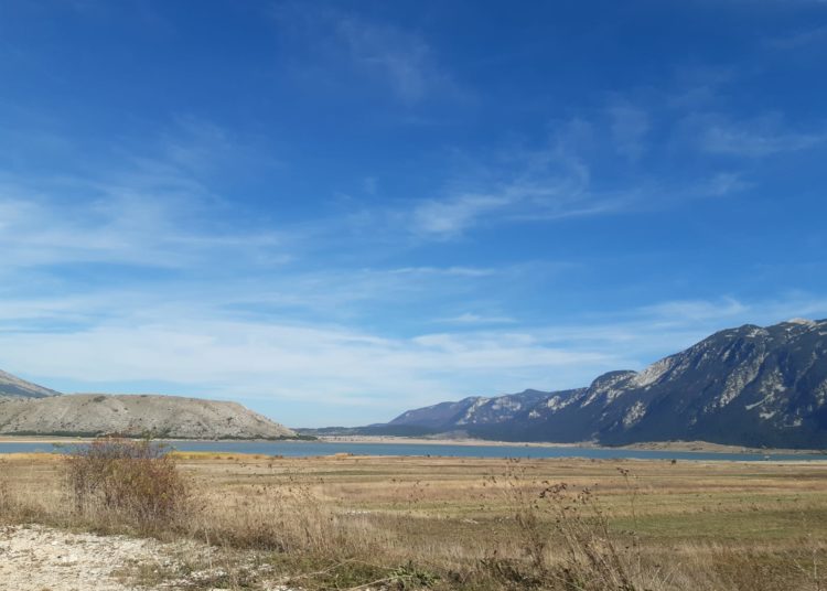 Fotoreportaža s Blidinja: Sunčani dan privukao veliki broj posjetitelja