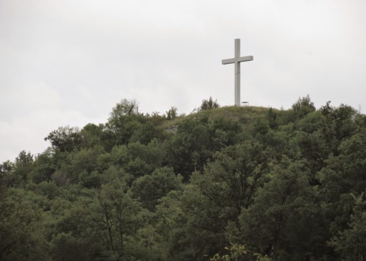 Kulturno – povijesna baština: Bazilika u Mokrom i „Mokriskik“