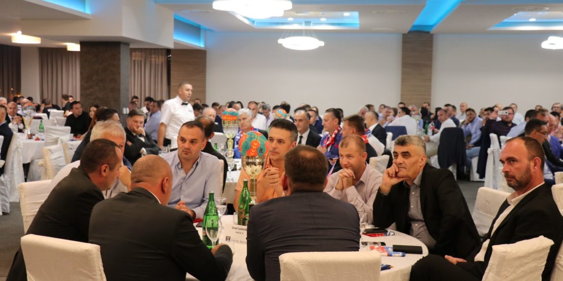 Ljubuški: Održana “Noć Izviđača” u čast Rukometnog kluba Izviđač Central osiguranje