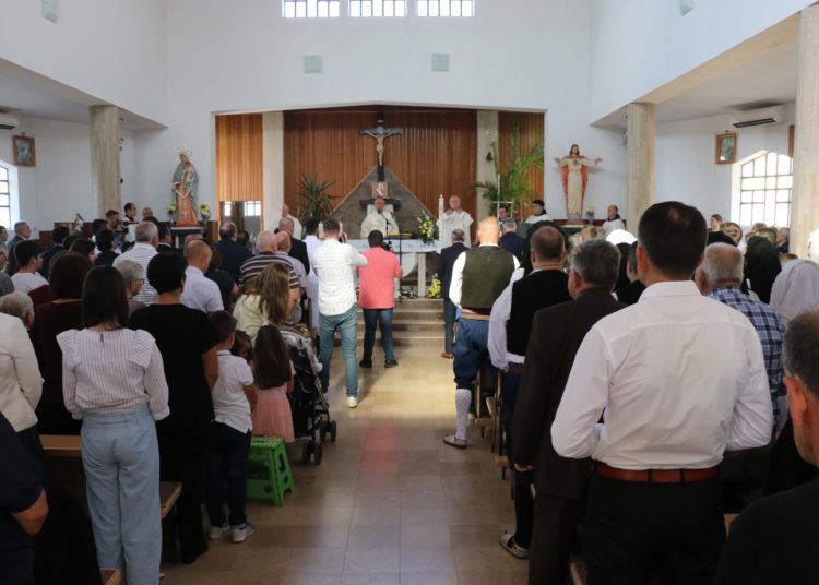 Svečano obilježena 50. obljetnica osnutka Župe Buhovo i u rad pušten mjesni vodovod