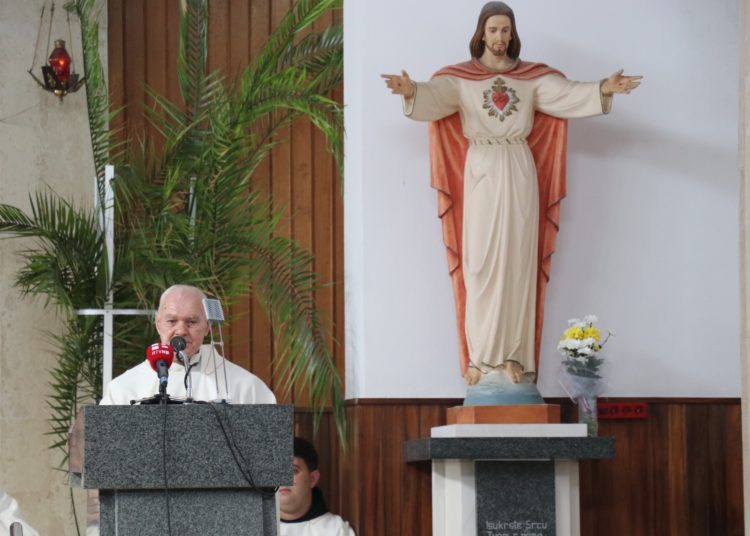 Svečano obilježena 50. obljetnica osnutka Župe Buhovo i u rad pušten mjesni vodovod