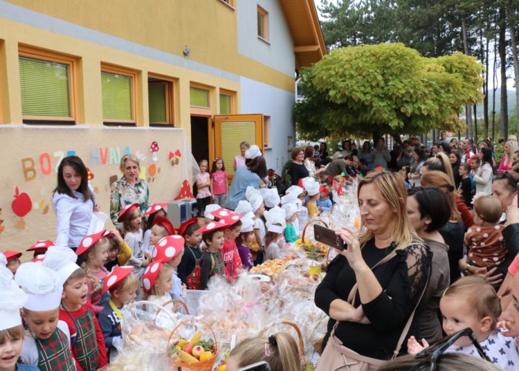 Široki Brijeg: Dani kruha u dječjem vrtiću „Trnoružica“