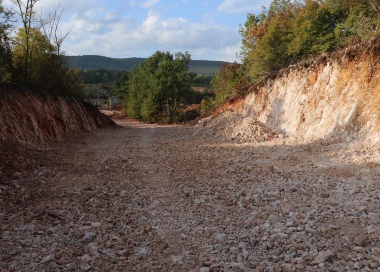 Široki Brijeg: Izgradnja lokalne ceste i vodovodne mreže u gospodarskoj zoni “Trn”