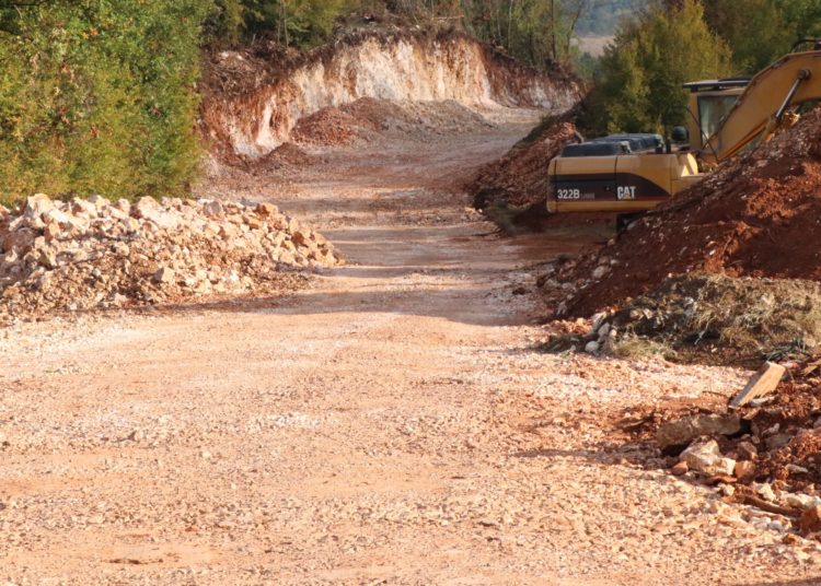 Široki Brijeg: Izgradnja lokalne ceste i vodovodne mreže u gospodarskoj zoni “Trn”
