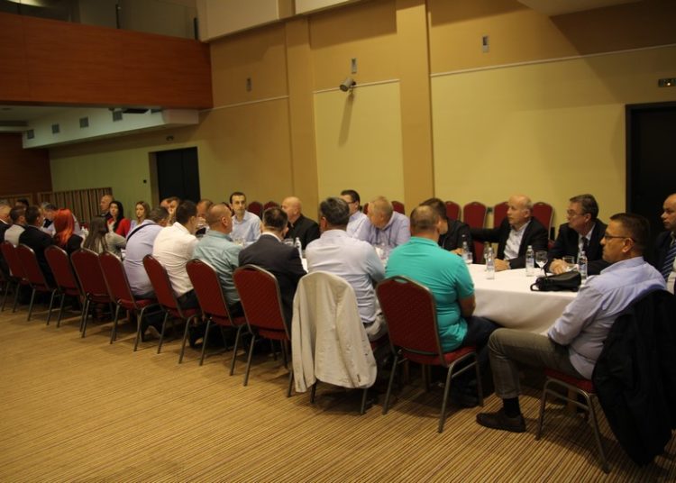 HNS u Vitezu okupio gospodarstvenike i dužnosnike: Međusobnim dijalogom do boljeg poslovnog okruženja