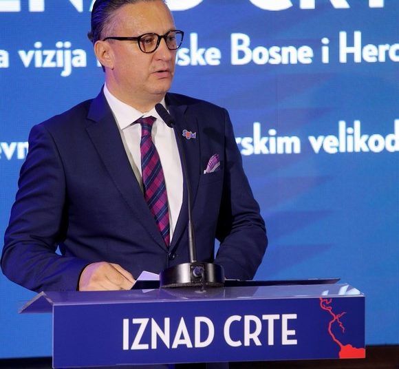 U Zagrebu predstavljeno dvoknjižje dr. Dragana Čovića