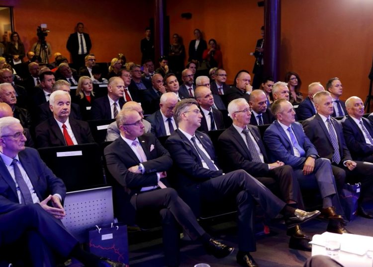 U Zagrebu predstavljeno dvoknjižje dr. Dragana Čovića