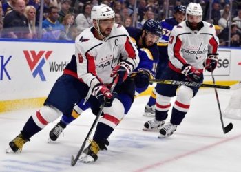 Počela nova sezona u NHL-u, branitelji naslova startali porazom