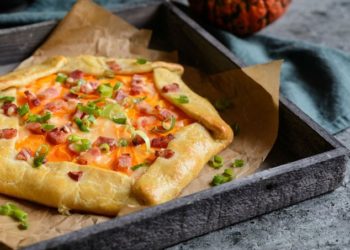 Recept za francusku pitu sa slaninom i lukom