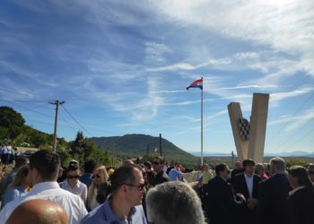 Svečano obilježena 50. obljetnica osnutka Župe Buhovo i u rad pušten mjesni vodovod