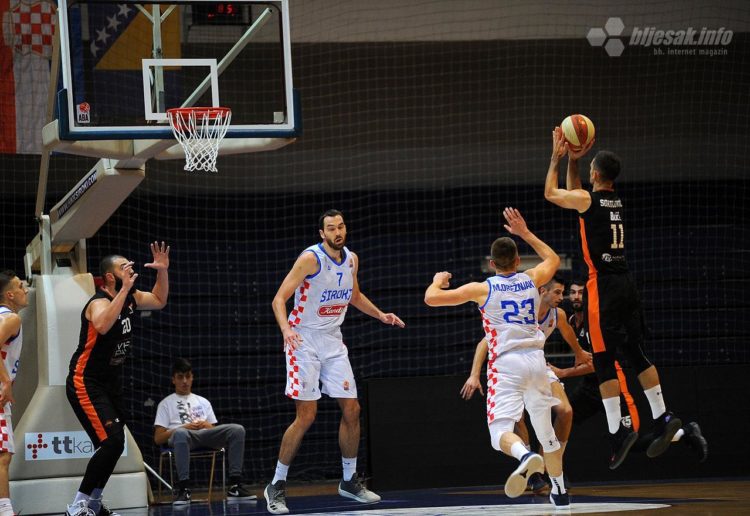 Široki u dramatičnoj završnici na Pecari srušio beogradski Dynamic