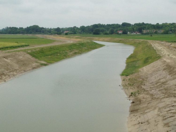 Industrijska poduzeća 32,1 posto potrebnih količina vode povukla iz vodotoka