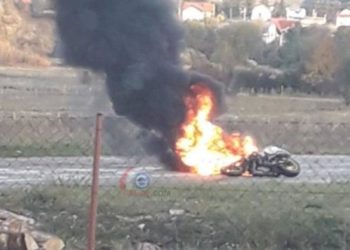 Kod Livna stradao 25-godišnjak, motocikl se zapalio nakon sudara s traktorom