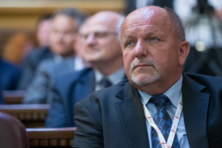 Mijenja se trasa autoceste kroz RS, kuće Hrvata u Modriči neće se rušiti