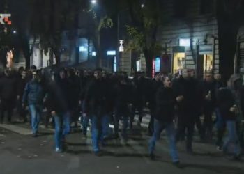 Navijači Dinama u korteu stigli na stadion pa se sukobili s Talijanima