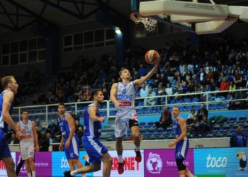 Široki u infarktnoj završnici svladao Spars