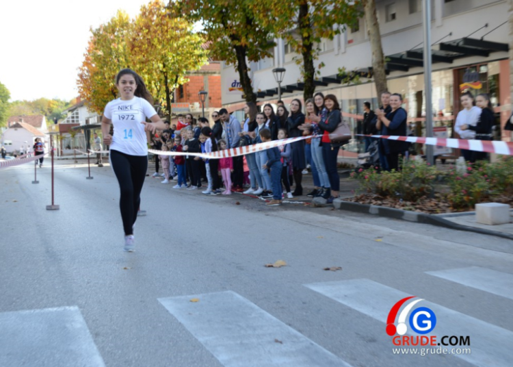 Grude: Ulična utrka učenika grudskih škola