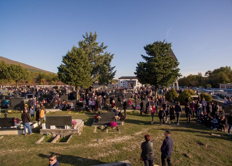 Posušje: Prekrasne fotografije uhvaćene na blagdan Svi svetih!