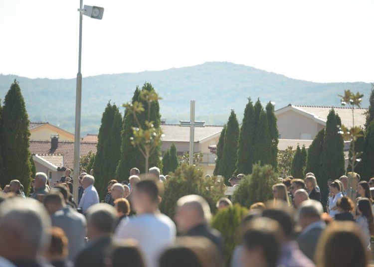 Posušje: Prekrasne fotografije uhvaćene na blagdan Svi svetih!