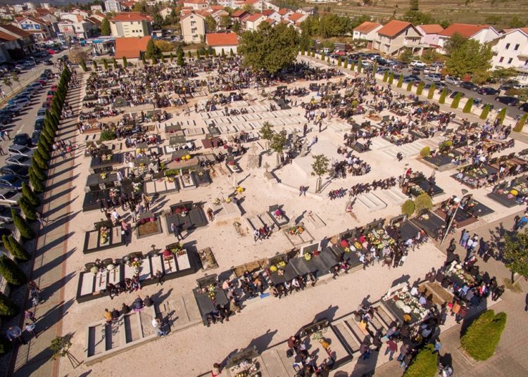 Posušje: Prekrasne fotografije uhvaćene na blagdan Svi svetih!