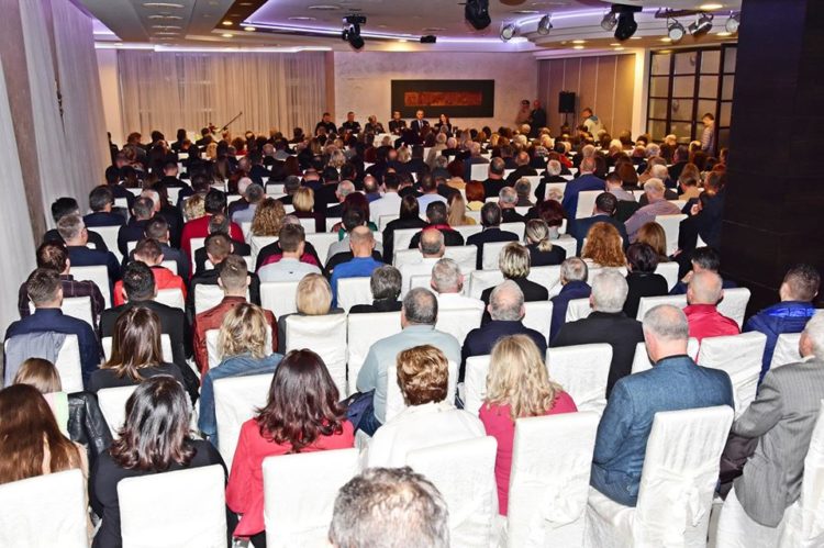 Predstavljena knjiga aforizama „Pomet u glavu“ autora Valentina Ćorića