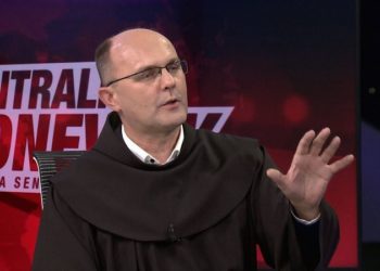 Fra Mario Knezović o Martini Mlinarević: BiH ne može naprijed s osobama koje lažne titule nose