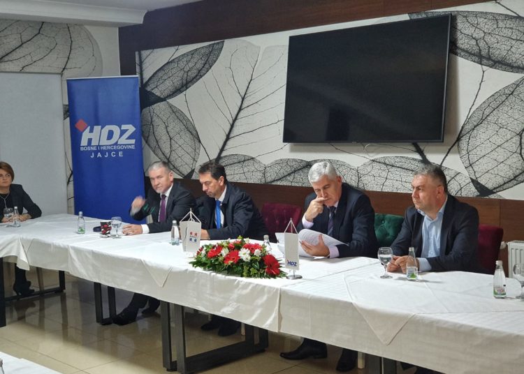 Jajce zaslužuje bolji ambijent za život, bolju infrastrukturu od ove koju imamo danas