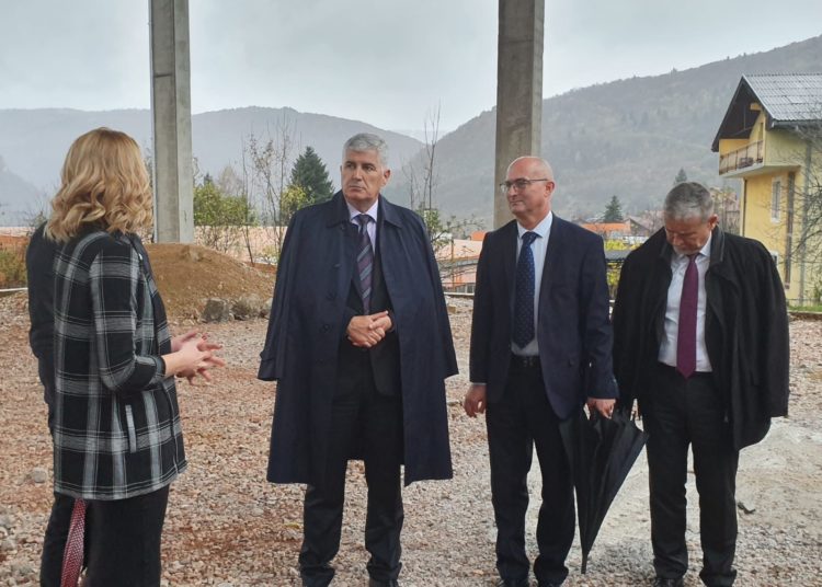Jajce zaslužuje bolji ambijent za život, bolju infrastrukturu od ove koju imamo danas