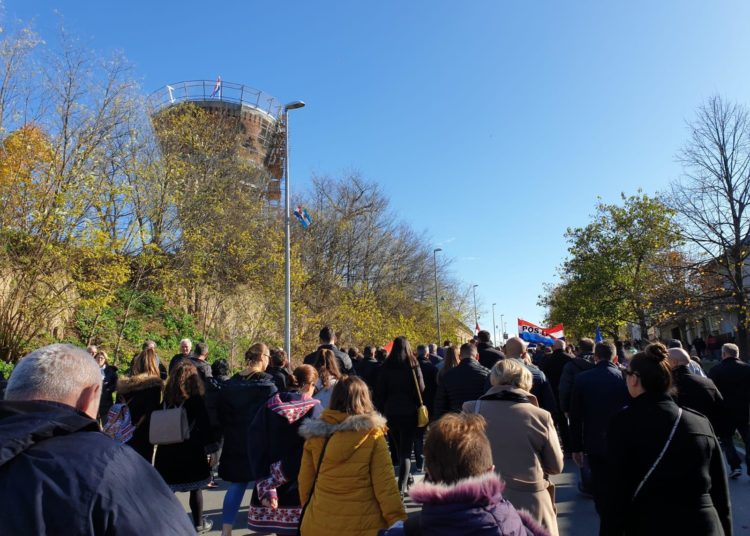 Veličanstveno u Vukovaru, u koloni sjećanja i Širokobriježani